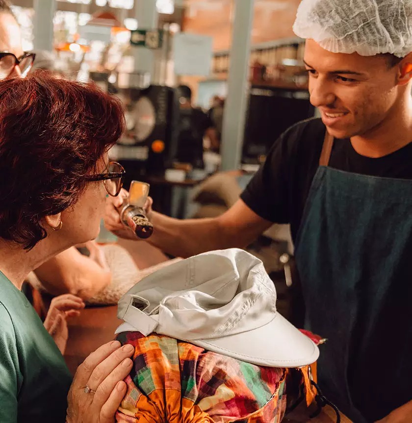 Do Pé à Xícara Indoor